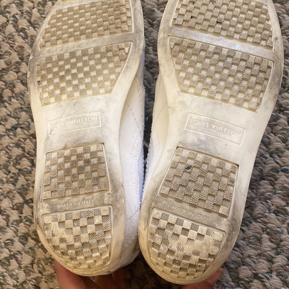Aunthentic LV sneakers in good used condition. - Picture 6 of 7